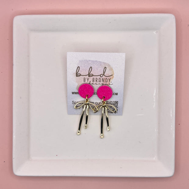 GLITTER STUD WITH RIBBON ||  NEON PINK GLITTER (GOLD)