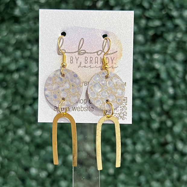 IRIS  ||  Leather Earrings || SILVER OR GOLD BRASS U-SHAPE, <BR>  IVORY STINGRAY