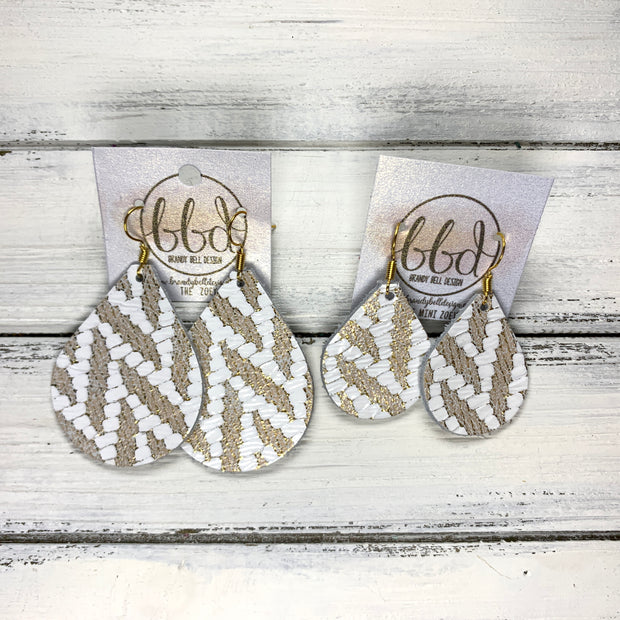 ZOEY (3 sizes available!) - Leather Earrings || GOLD & WHITE CHEVRON